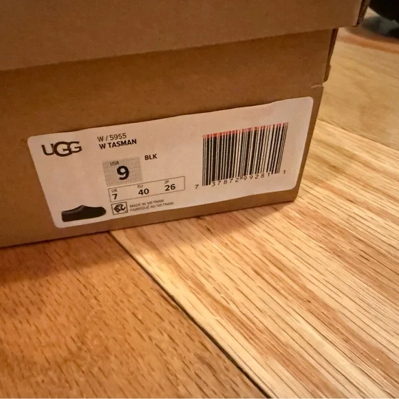 New! UGG Black Tasman Slippers - Picture 6 of 7